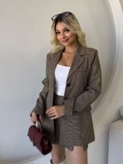 ŞORT ETEKLİ CEKETLİ TAKIM