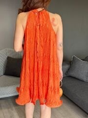 HALTER YAKA BAĞLAMALI TURUNCU ELBİSE
