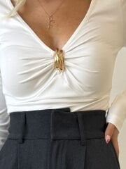 ÖNÜ BÜZGÜLÜ TOKALI V YAKA BODYSUIT