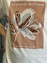 KAHVERENGİ ÇİÇEK DESENLİ TSHİRT