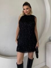 SAÇAKLI SİYAH MİNİ ELBİSE
