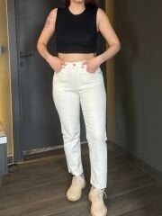 PAÇASI KESİK BOYFİT JEAN