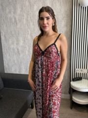 ÇİÇEK DESENLİ PİLİSELİ ELBİSE